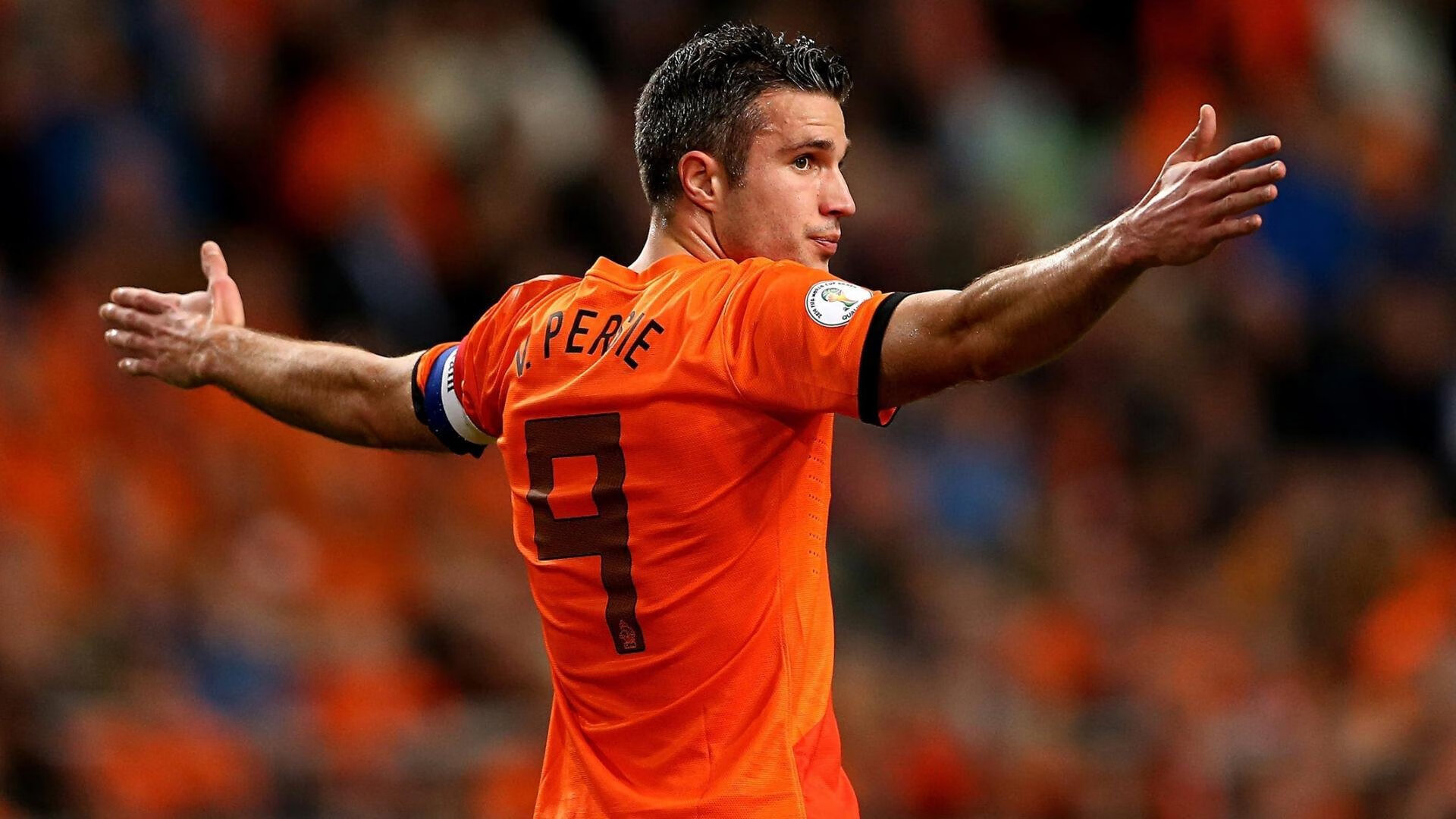 世界足坛最新转会动态汇总