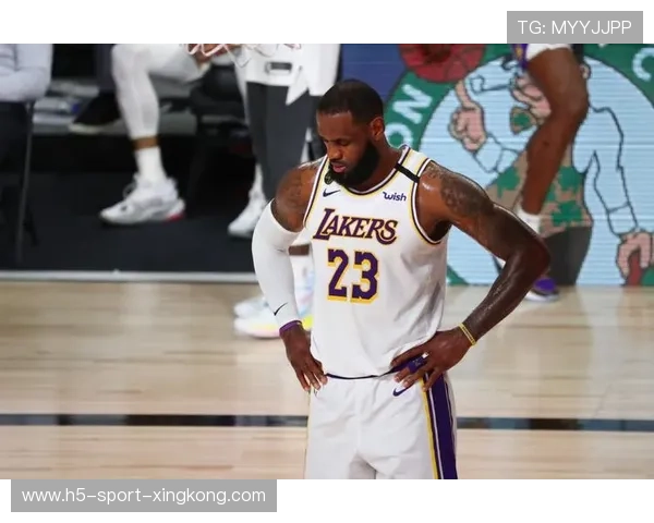 戴维斯持续高光护框,洛杉矶稳固比赛走势 戴维斯持续高光护框,洛杉矶稳固比赛走势