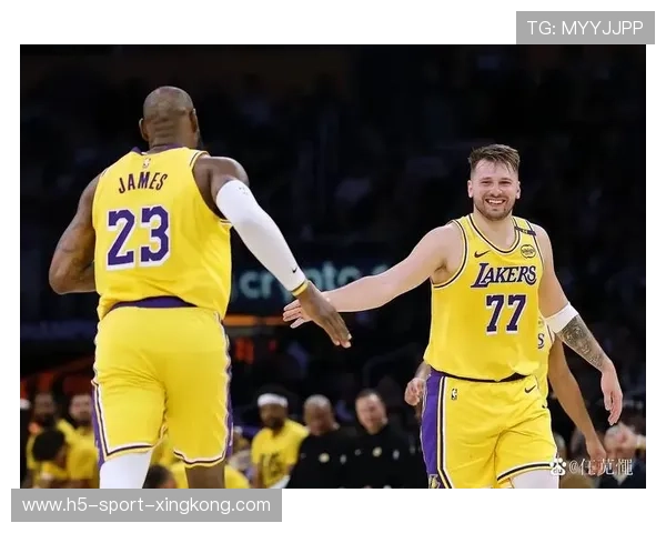 湖人双核东契奇和里夫斯的惊艳表现，拉拉维亚成为意外惊喜？，东契奇转会湖人